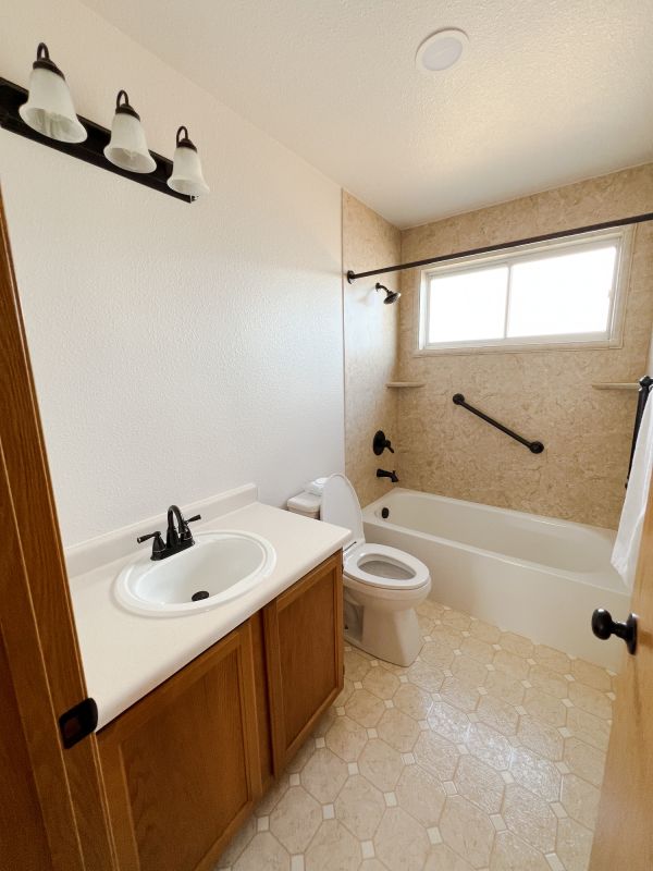 Top Bathroom Remodeling Companies in Moorpark, CA